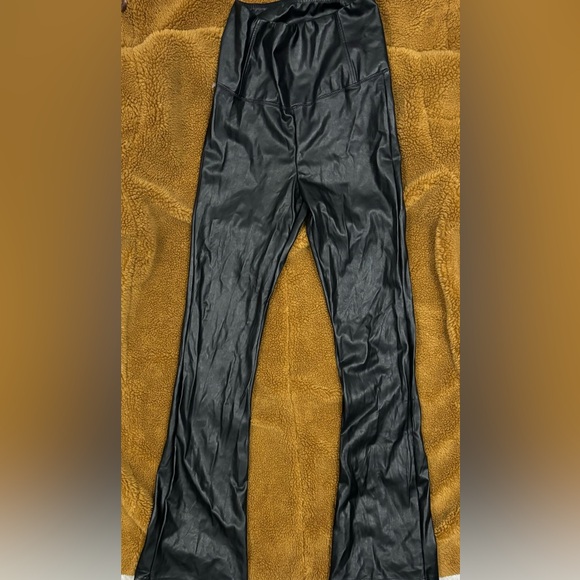 Wilfred Aritzia Vegan Leather flared leggings - Picture 3 of 3